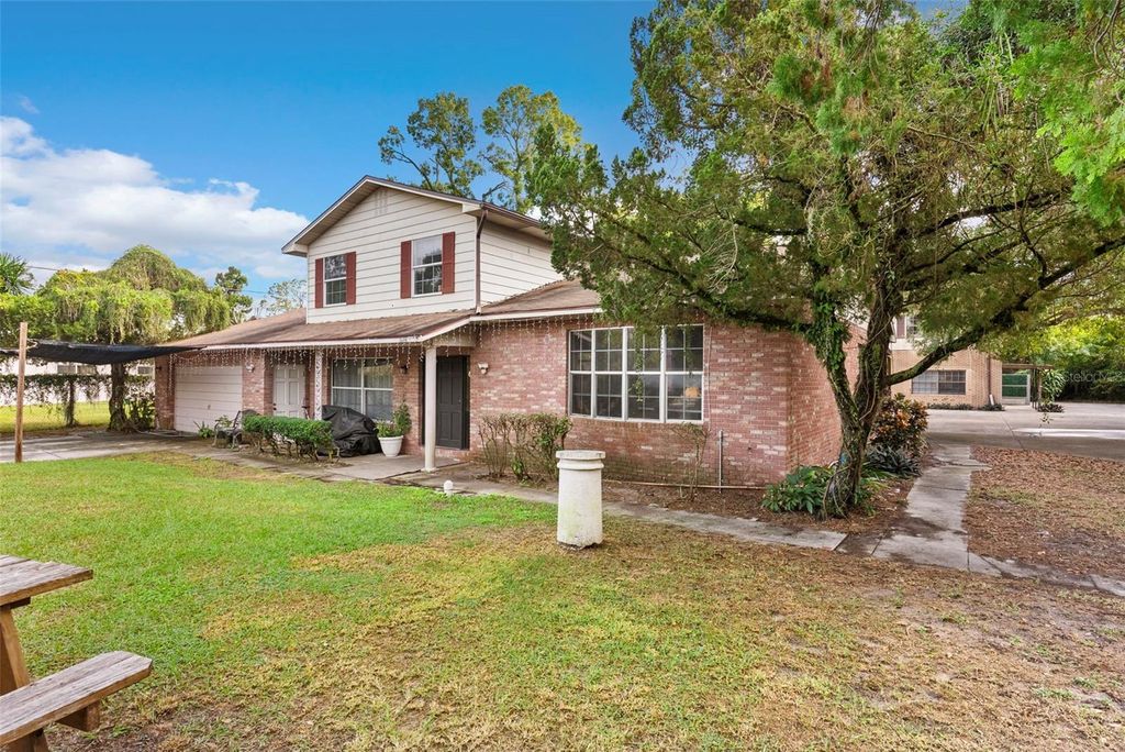 Photo of 2500 Avenue O NW, Winter Haven, FL 33881 (MLS # P4937242)