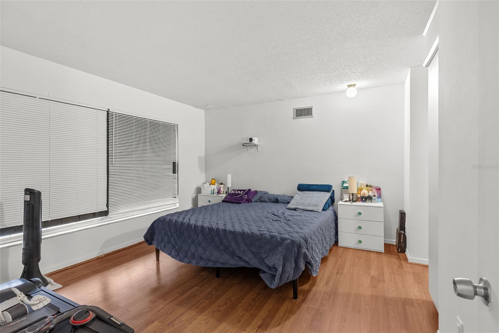 INWOOD #5 - Residential Income