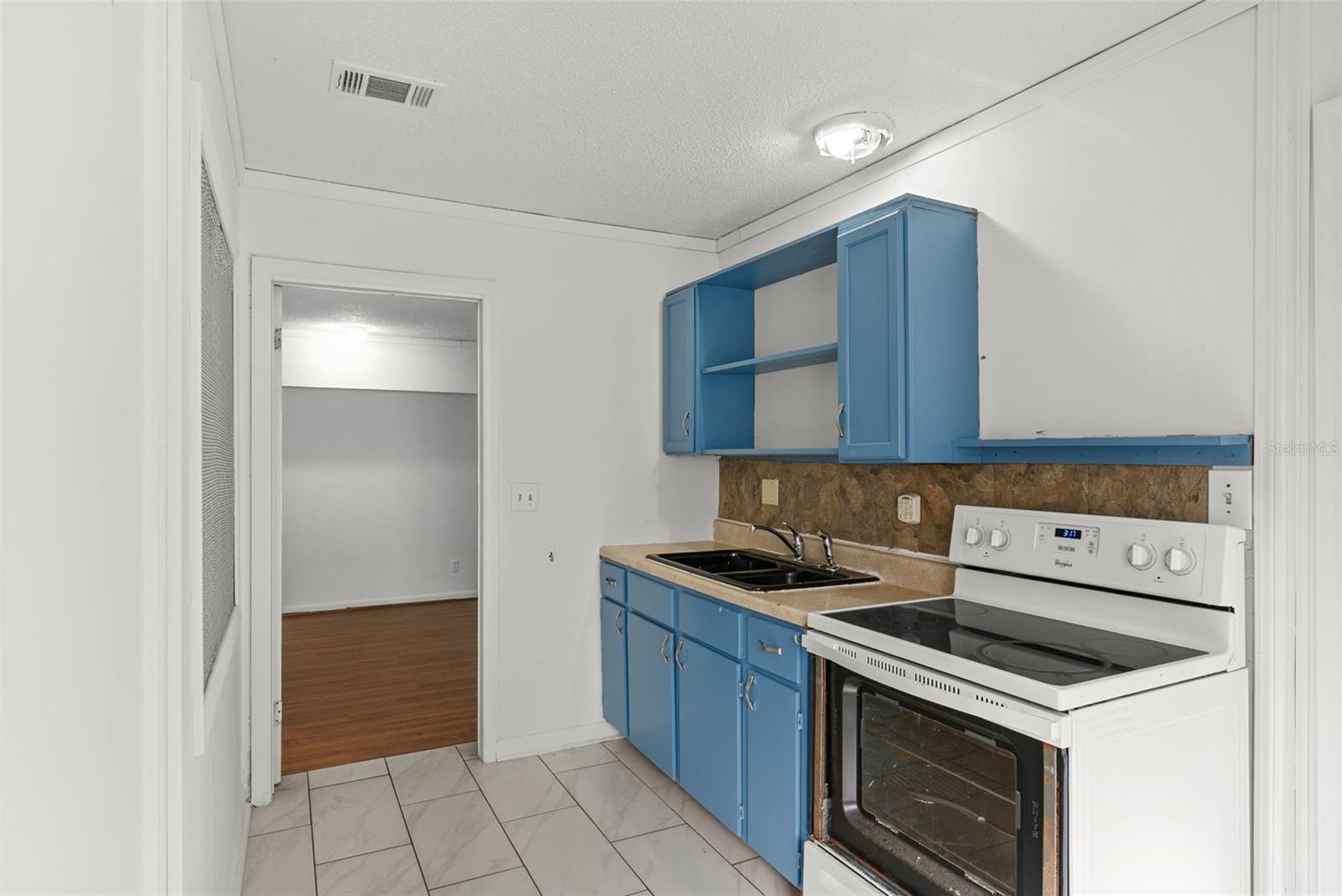 INWOOD #5 - Residential Income