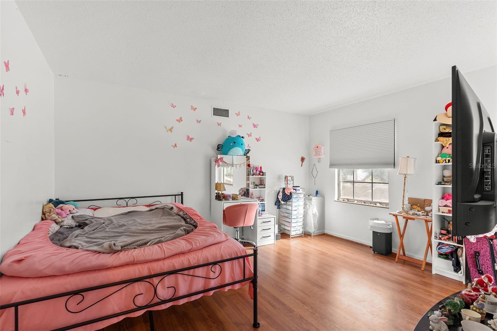 INWOOD #5 - Residential Income