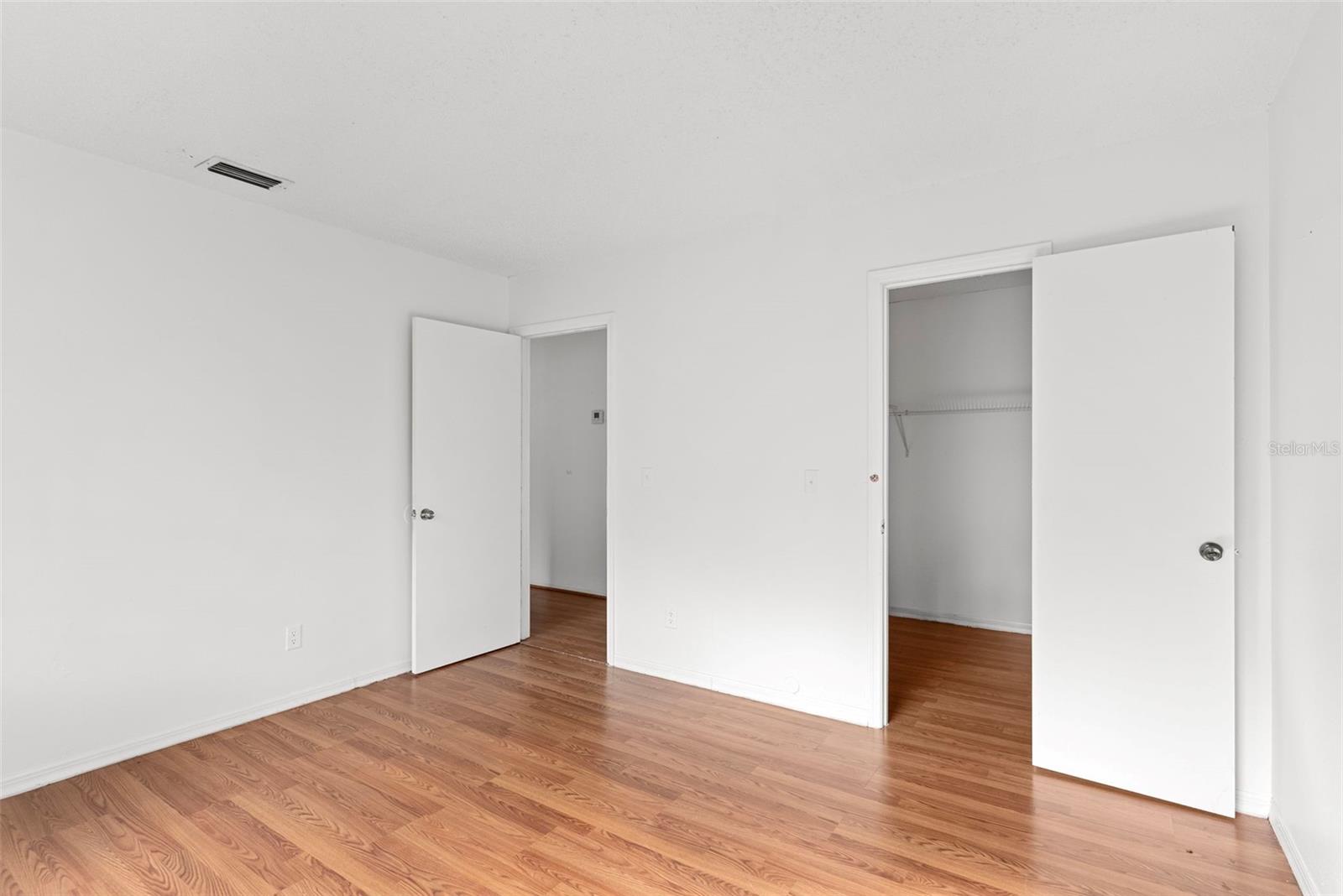 INWOOD #5 - Residential Income