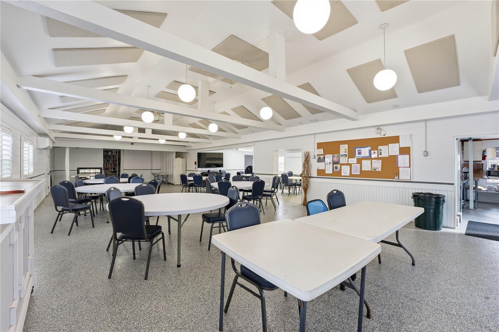 GULFSHORE OF LONGBOAT KEY - Residential