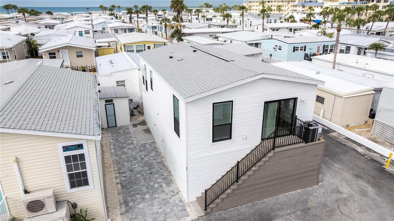 GULFSHORE OF LONGBOAT KEY - Residential