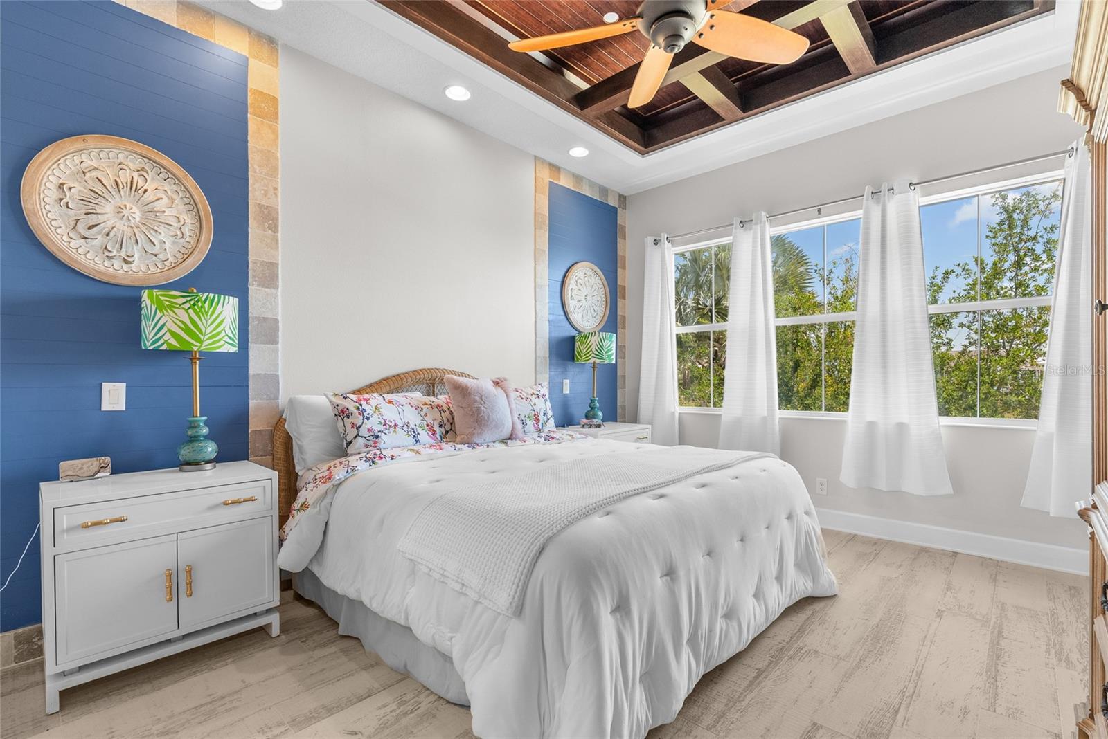 EDGEWATER WALK ON HARBOUR ISLE 5-36 - Residential Lease
