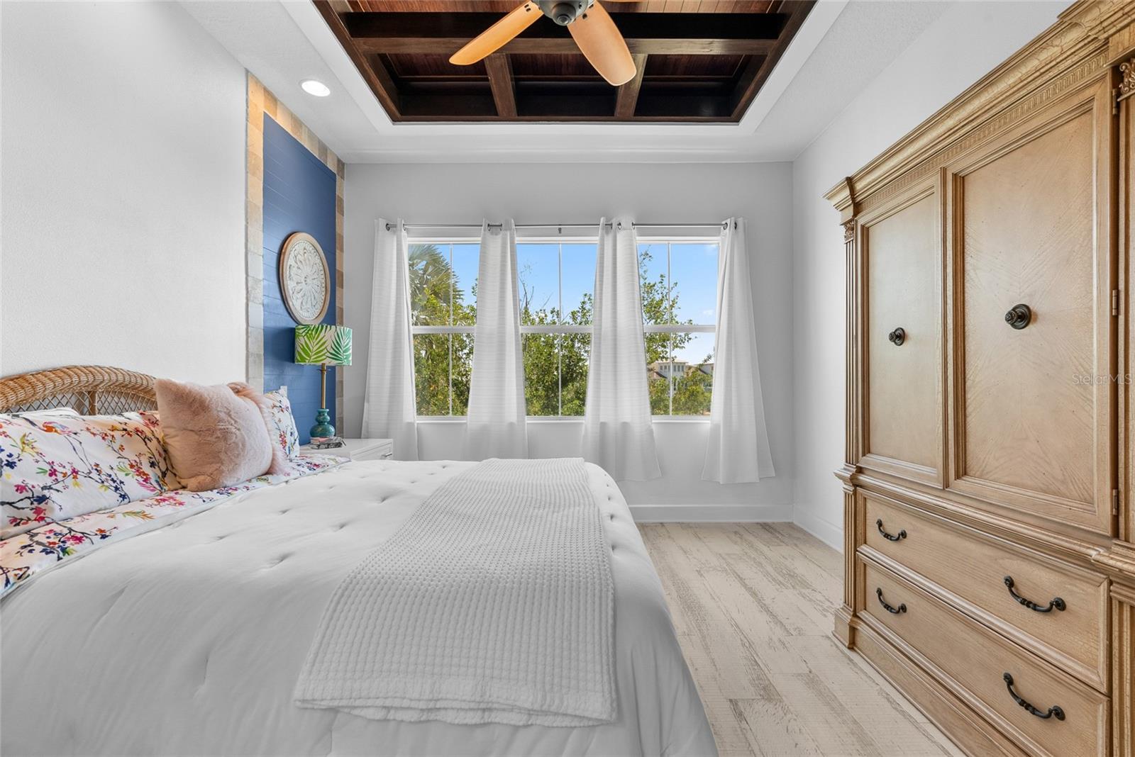 EDGEWATER WALK ON HARBOUR ISLE 5-36 - Residential Lease
