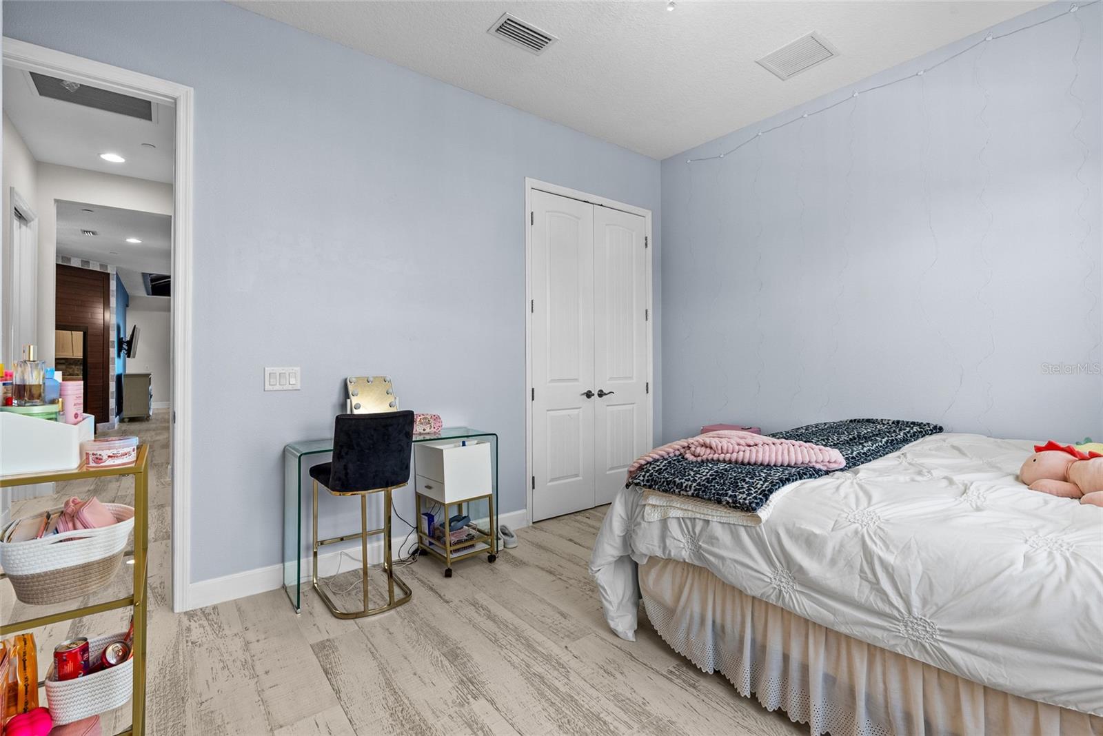 EDGEWATER WALK ON HARBOUR ISLE 5-36 - Residential Lease