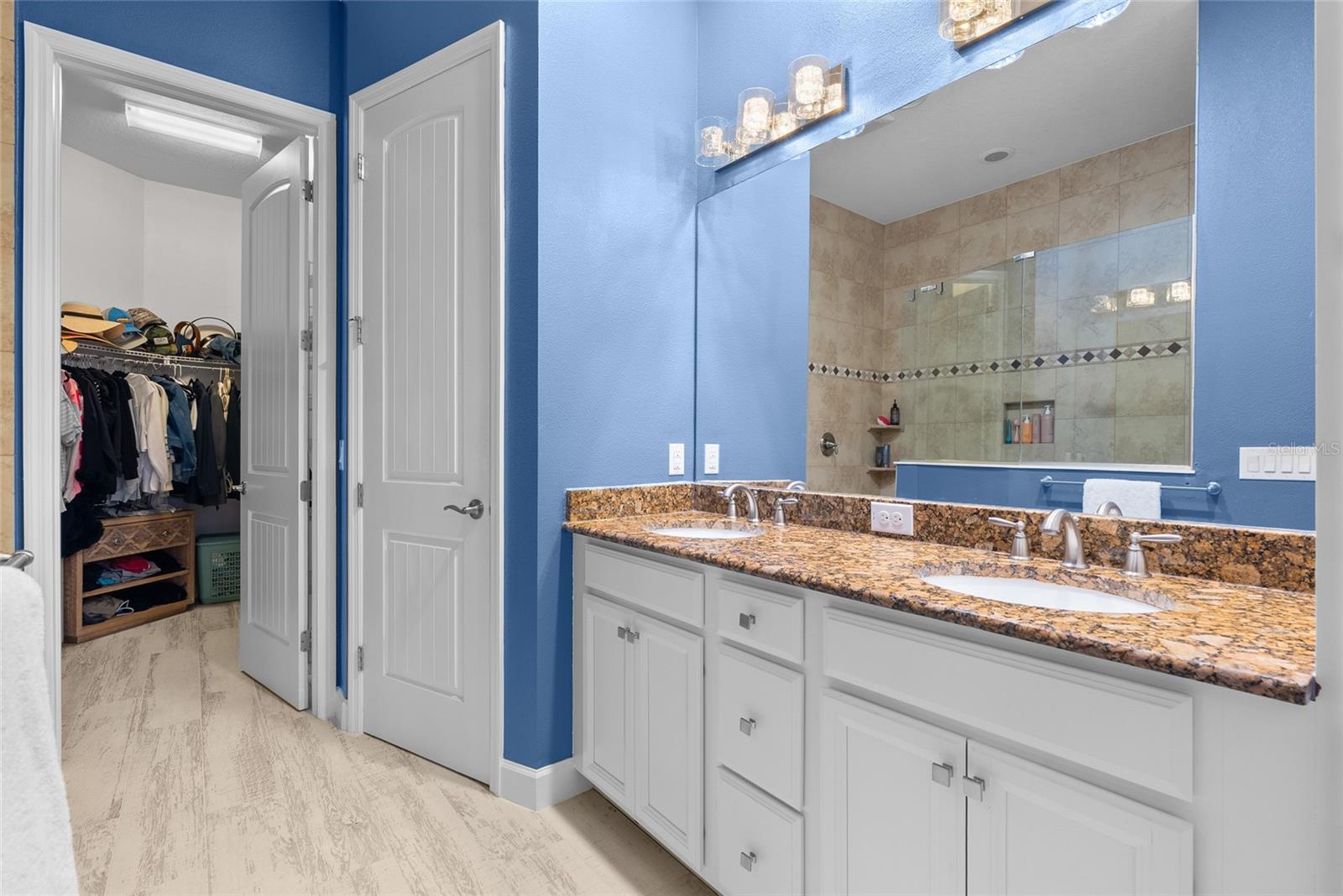 EDGEWATER WALK ON HARBOUR ISLE 5-36 - Residential Lease