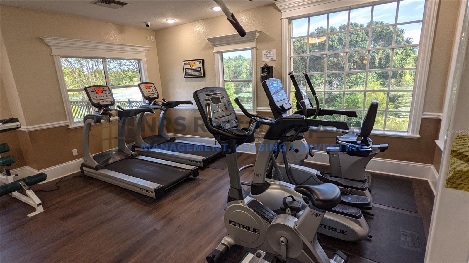 SANDLAKE PRIVATE RESIDENCES - Residential Lease