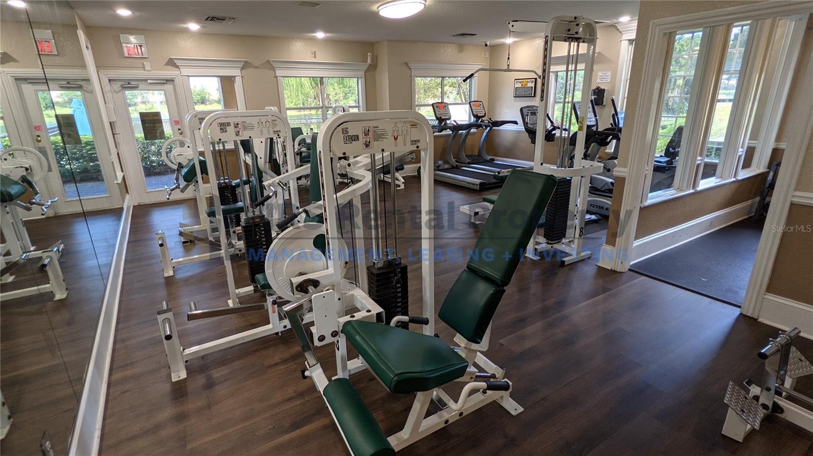 SANDLAKE PRIVATE RESIDENCES - Residential Lease