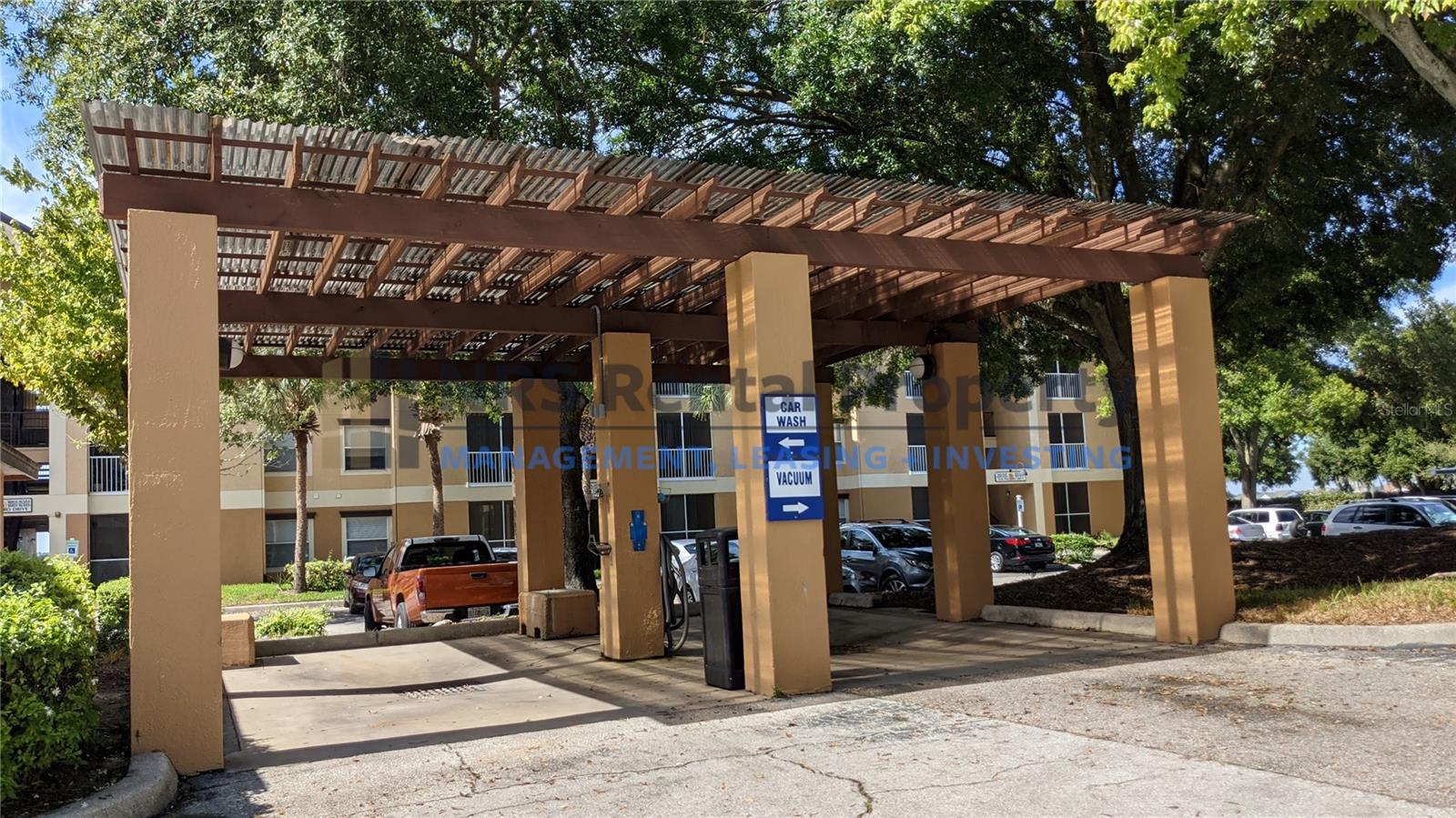 SANDLAKE PRIVATE RESIDENCES - Residential Lease