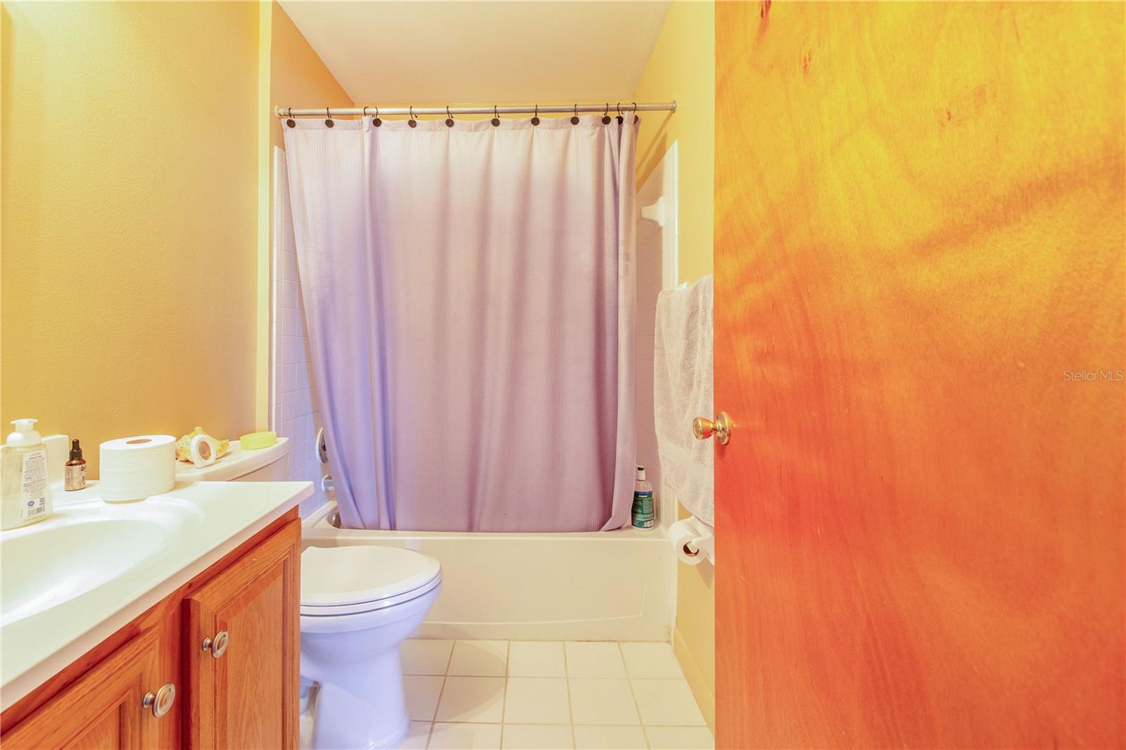 THOUSAND ROSES - Residential