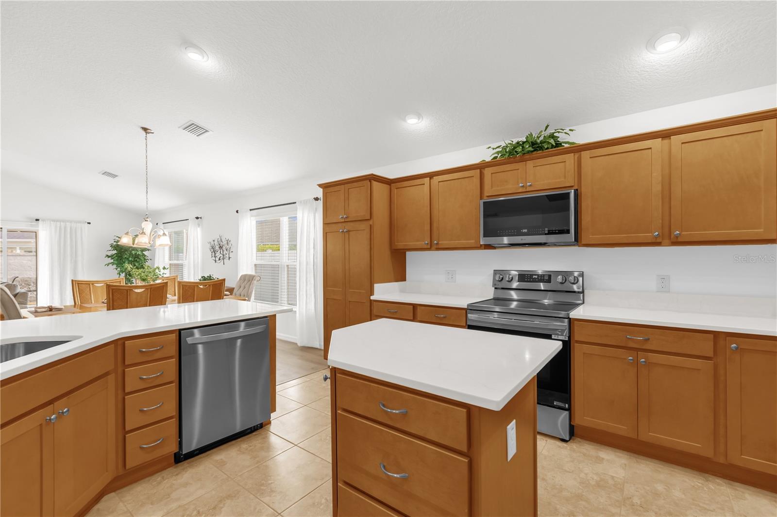 VILLAGES/WILDWOOD ALDEN BUNGAL - Residential