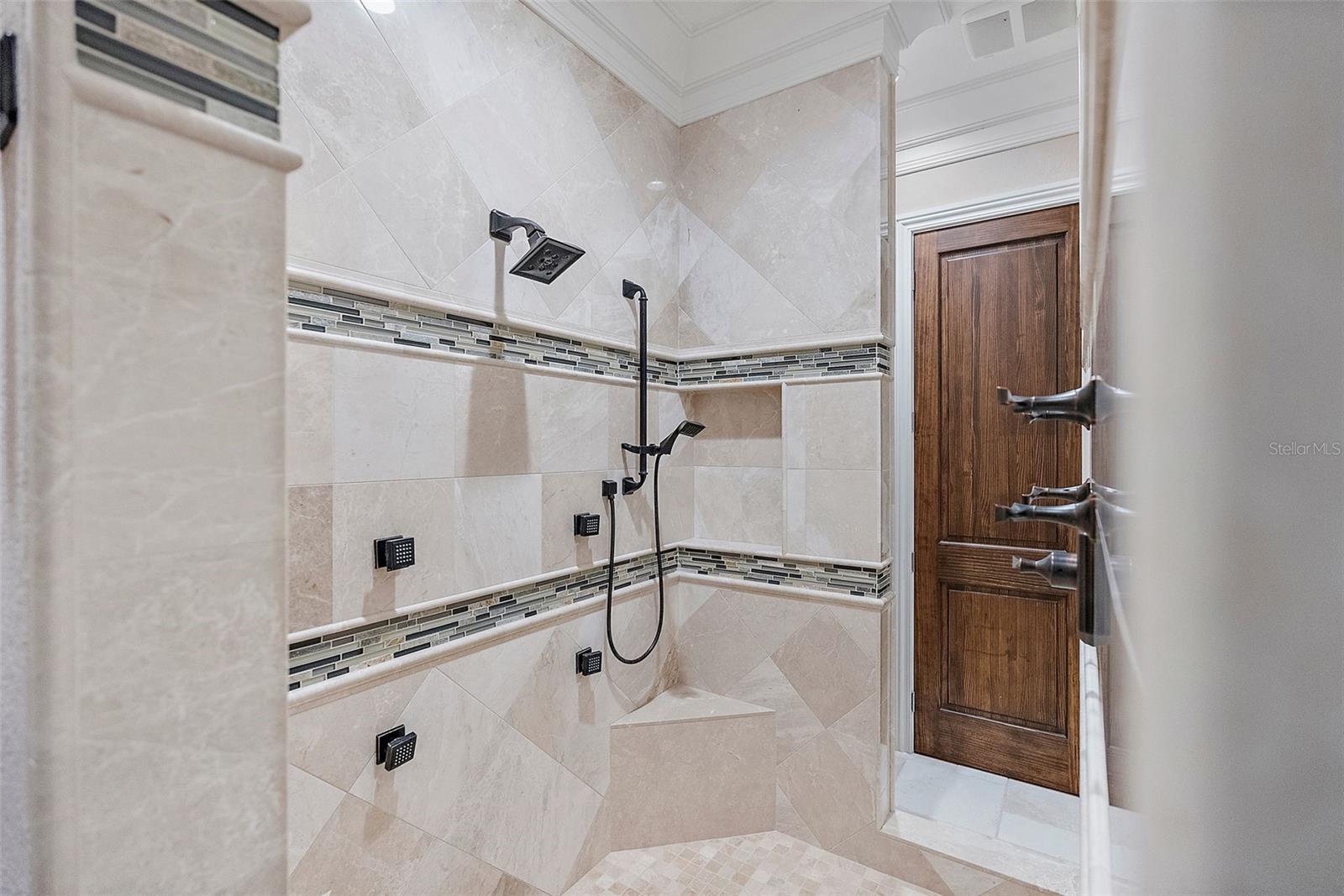 TIERRA VERDE UNIT 1 4TH REP - Residential