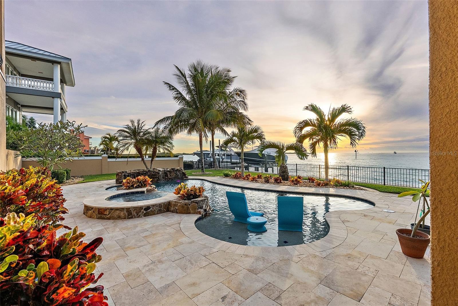 TIERRA VERDE UNIT 1 4TH REP - Residential