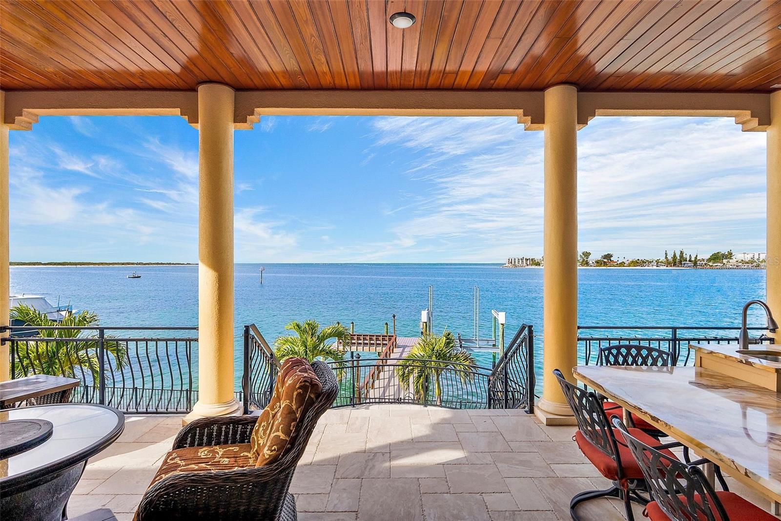 TIERRA VERDE UNIT 1 4TH REP - Residential