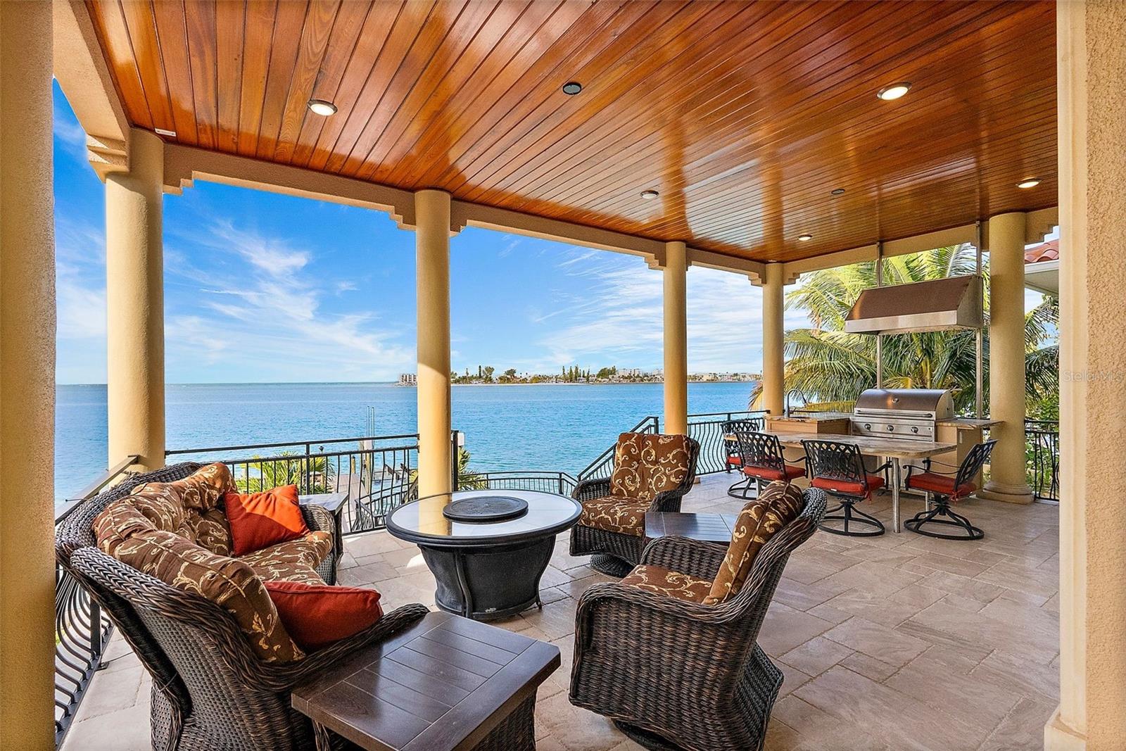 TIERRA VERDE UNIT 1 4TH REP - Residential