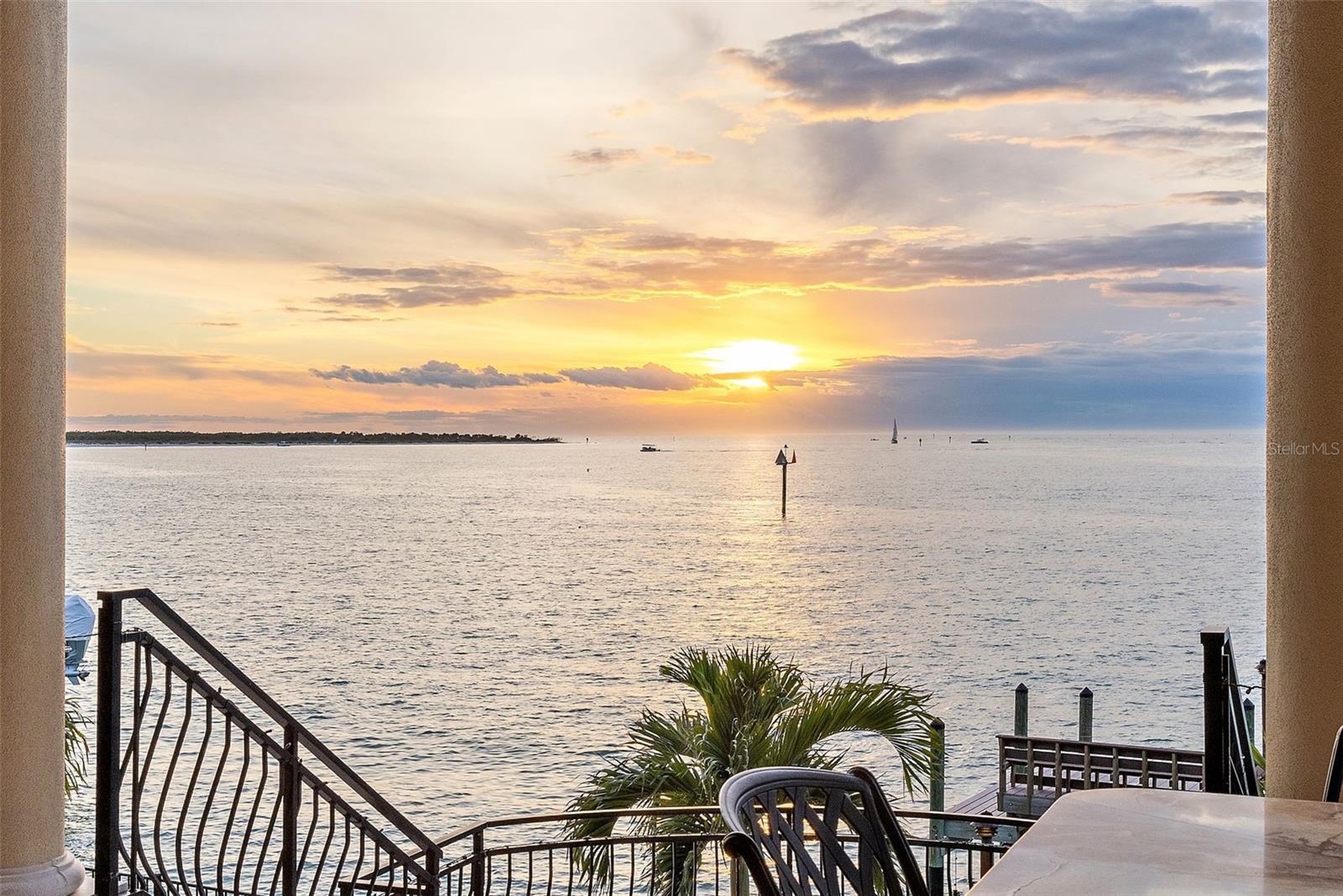 TIERRA VERDE UNIT 1 4TH REP - Residential