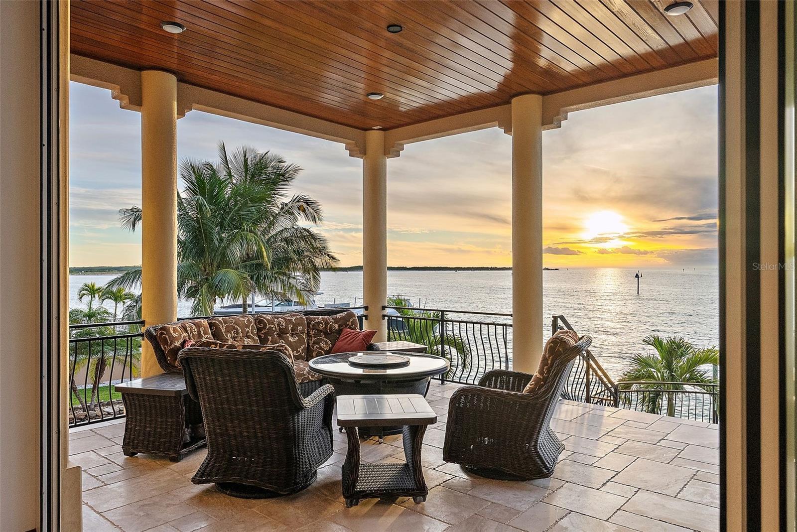 TIERRA VERDE UNIT 1 4TH REP - Residential