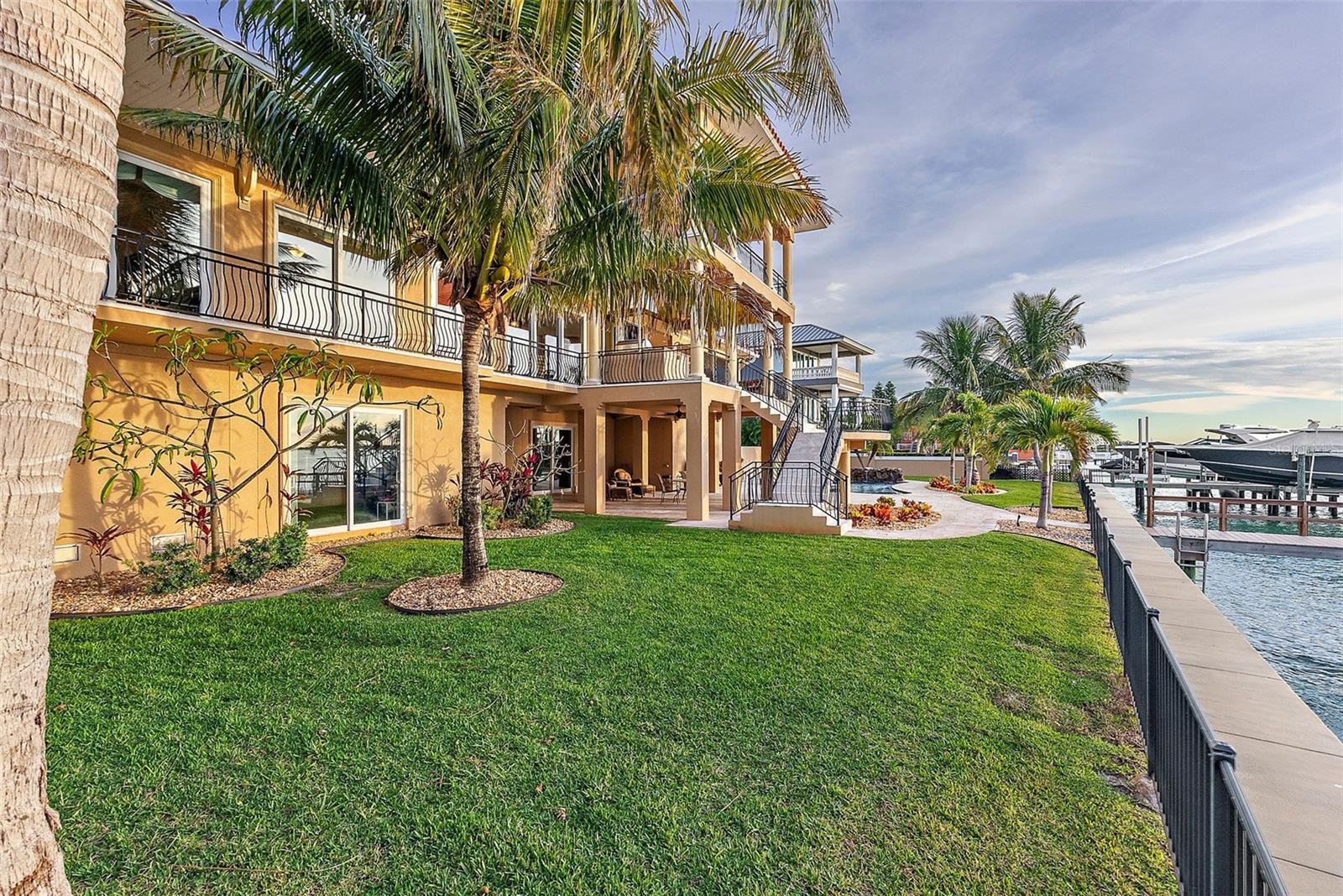 TIERRA VERDE UNIT 1 4TH REP - Residential