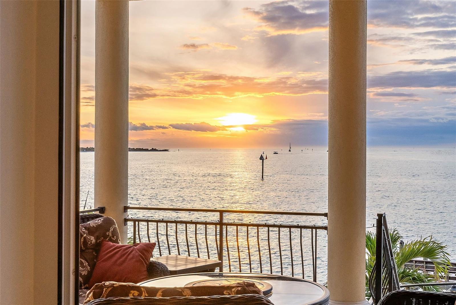 TIERRA VERDE UNIT 1 4TH REP - Residential