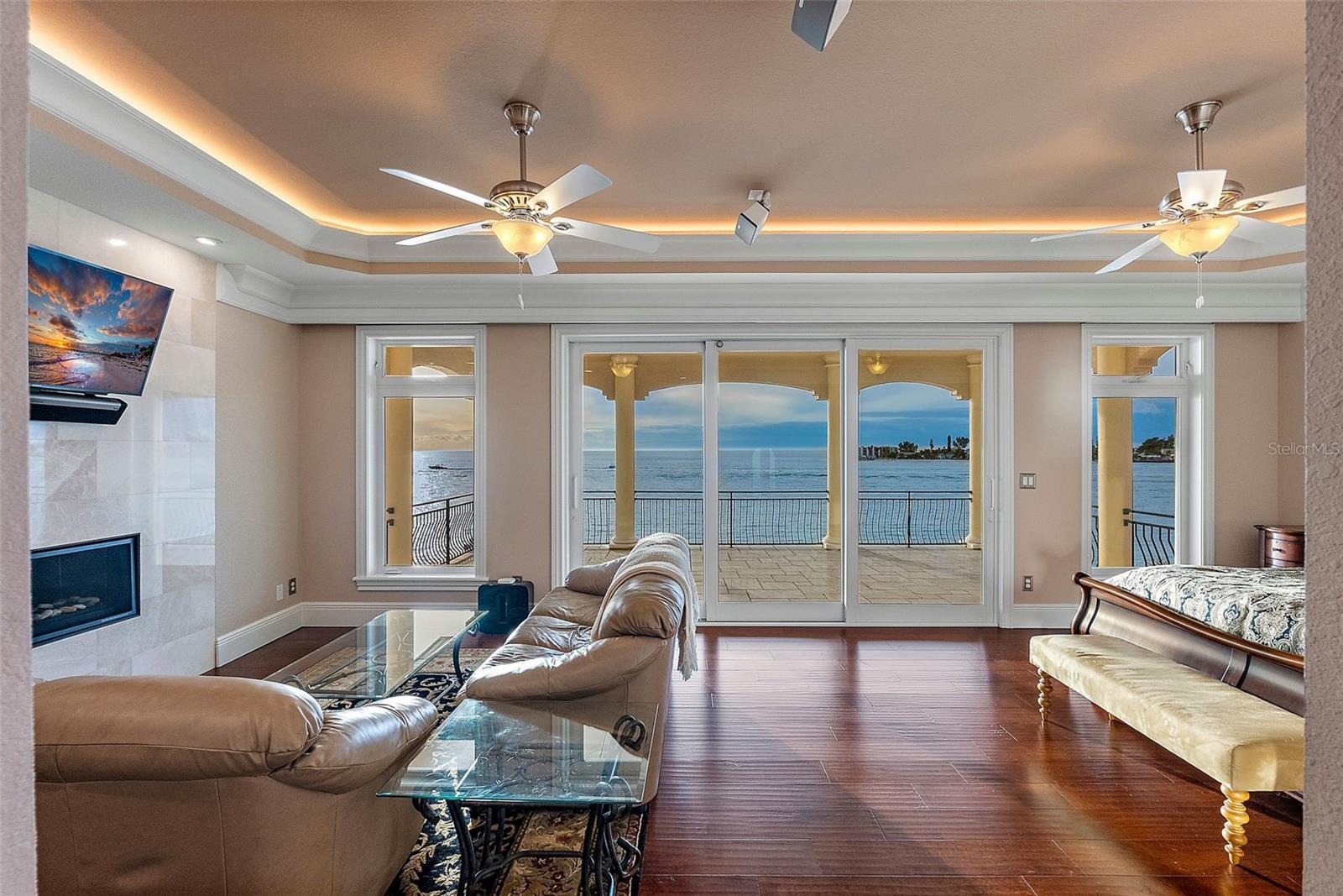 TIERRA VERDE UNIT 1 4TH REP - Residential