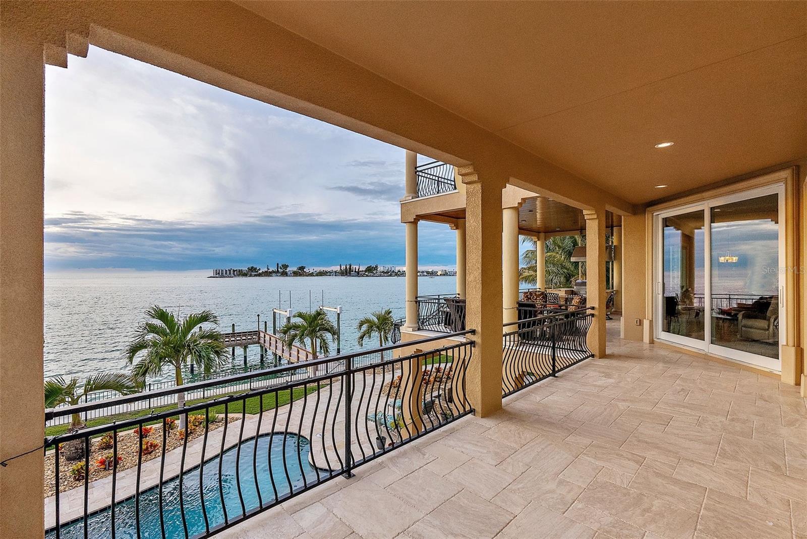 TIERRA VERDE UNIT 1 4TH REP - Residential