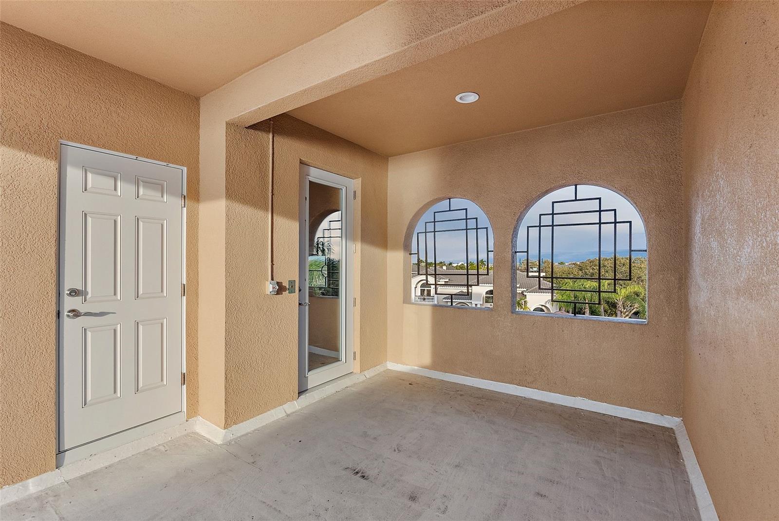 TIERRA VERDE UNIT 1 4TH REP - Residential