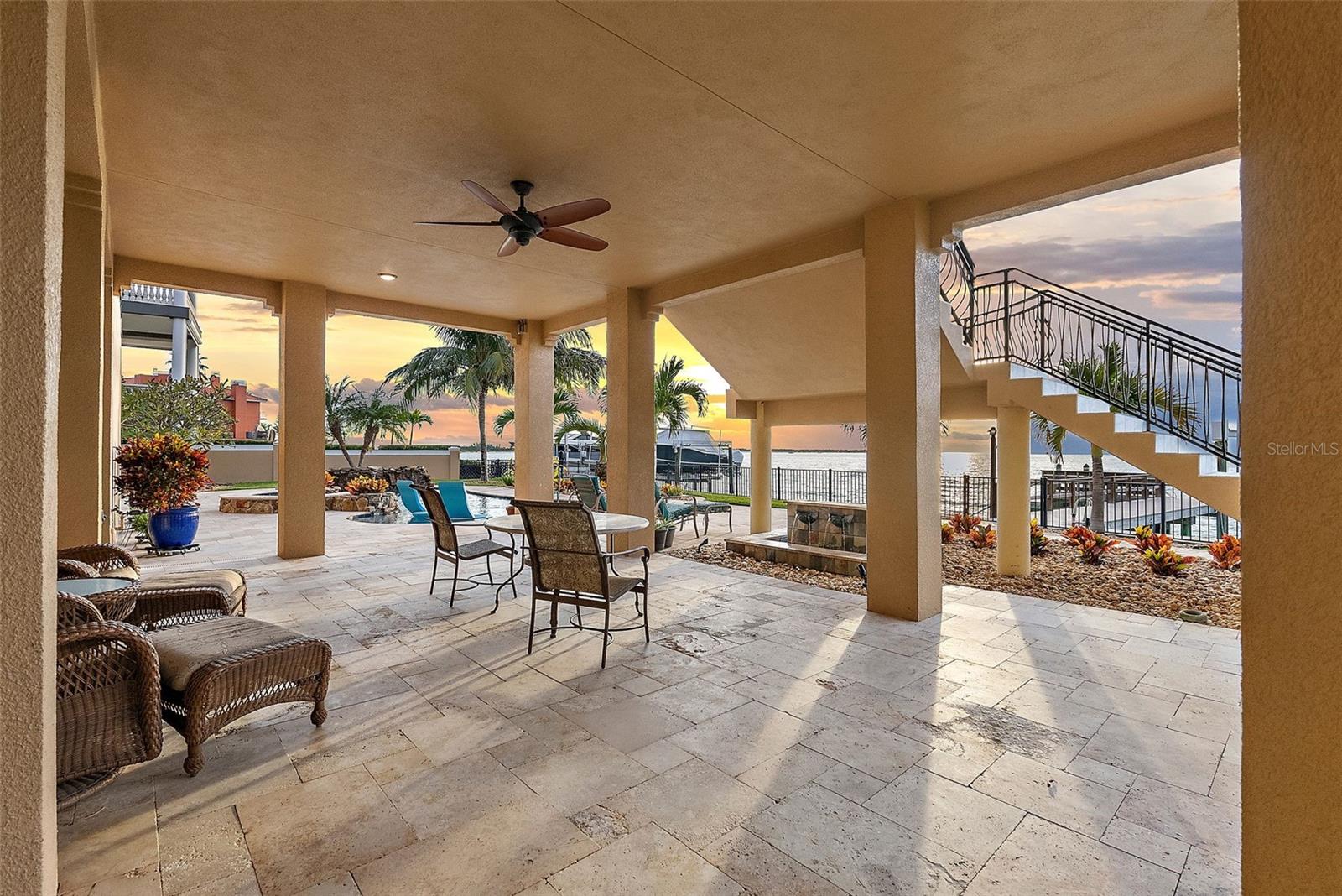 TIERRA VERDE UNIT 1 4TH REP - Residential