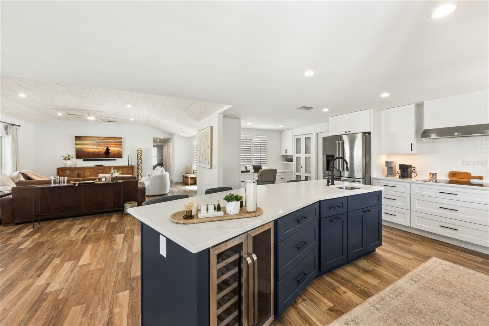 KEY ROYALE 9TH ADD - Residential