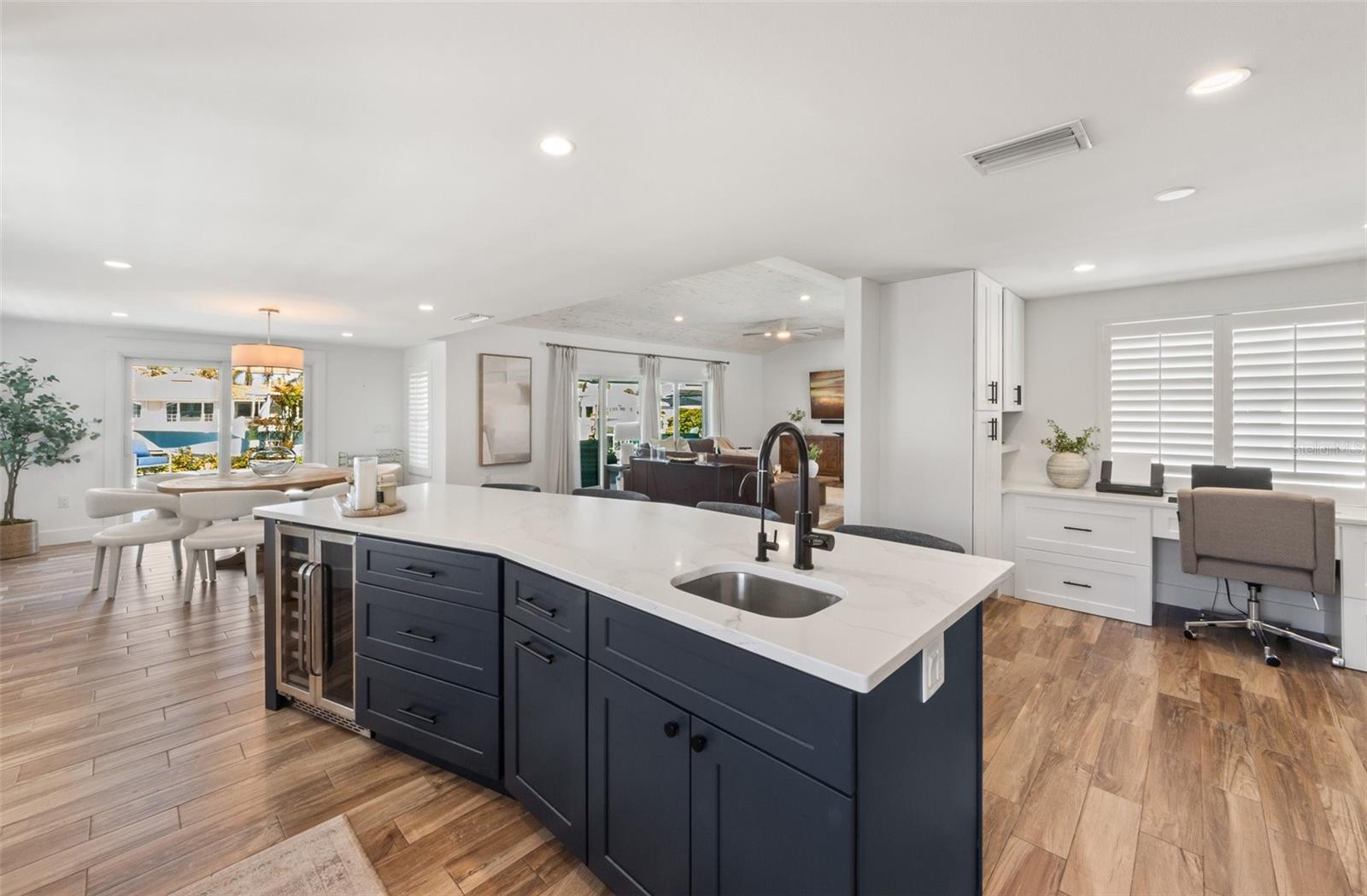 KEY ROYALE 9TH ADD - Residential