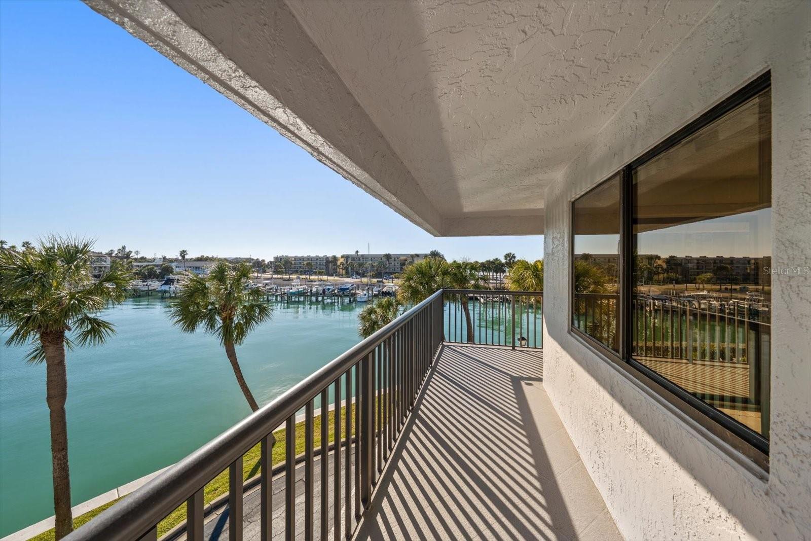 HARBORAGE CONDO BELLEAIR BEACH - Residential