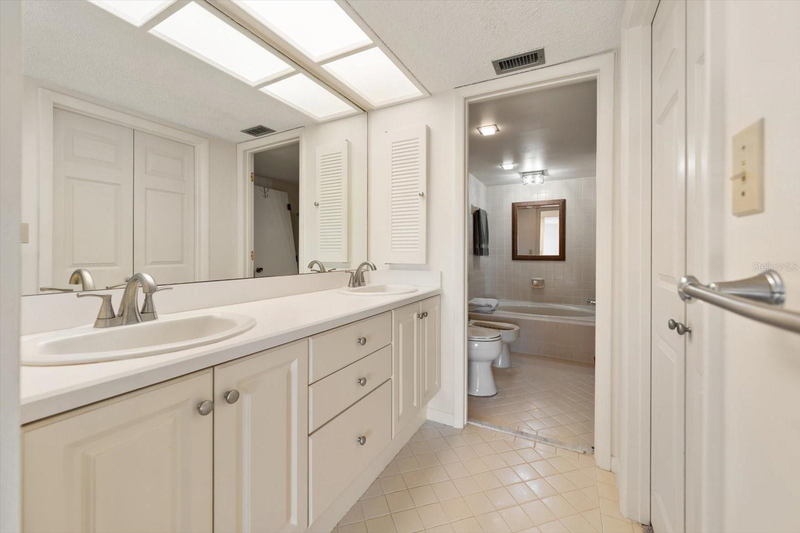 HARBORAGE CONDO BELLEAIR BEACH - Residential