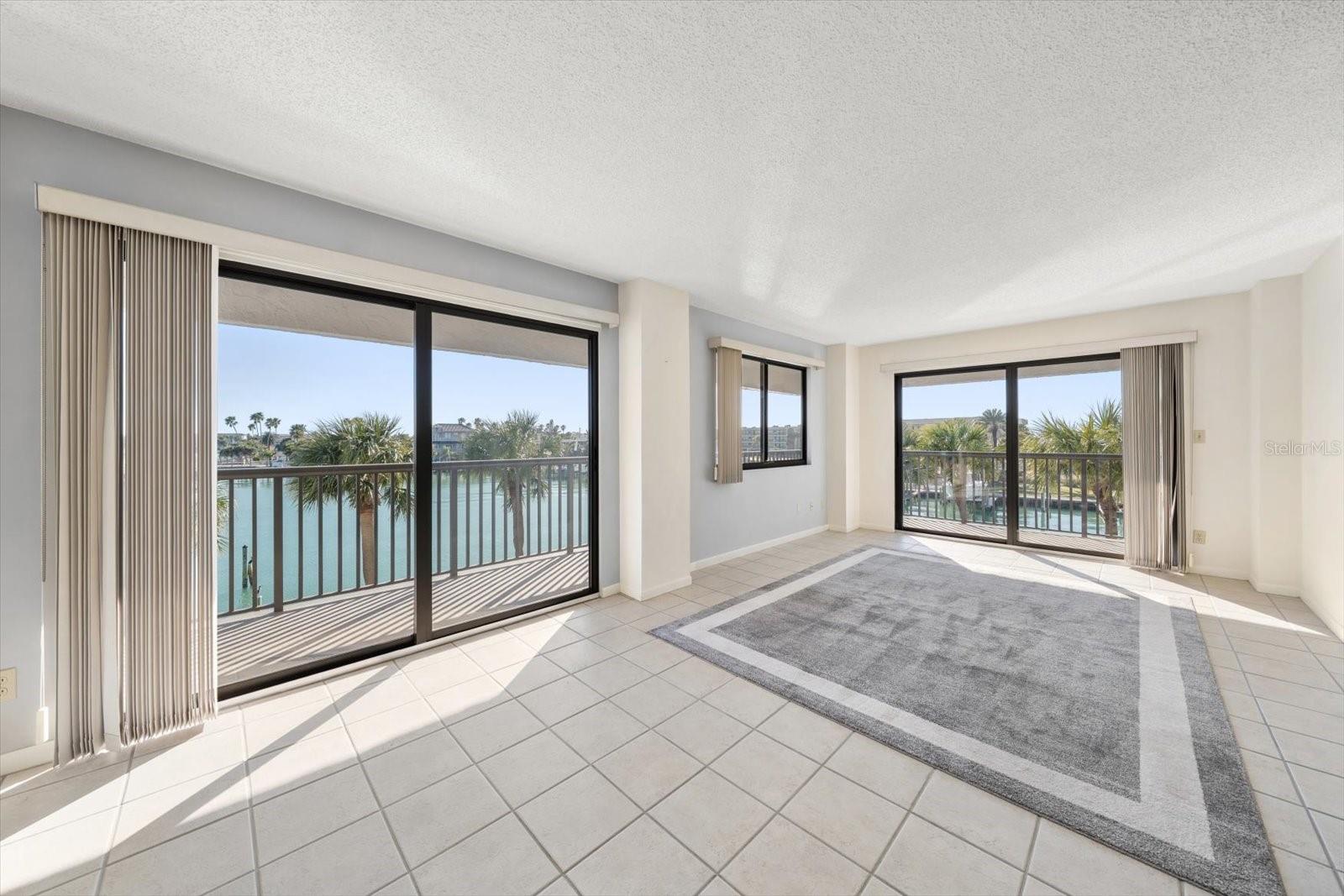 HARBORAGE CONDO BELLEAIR BEACH - Residential