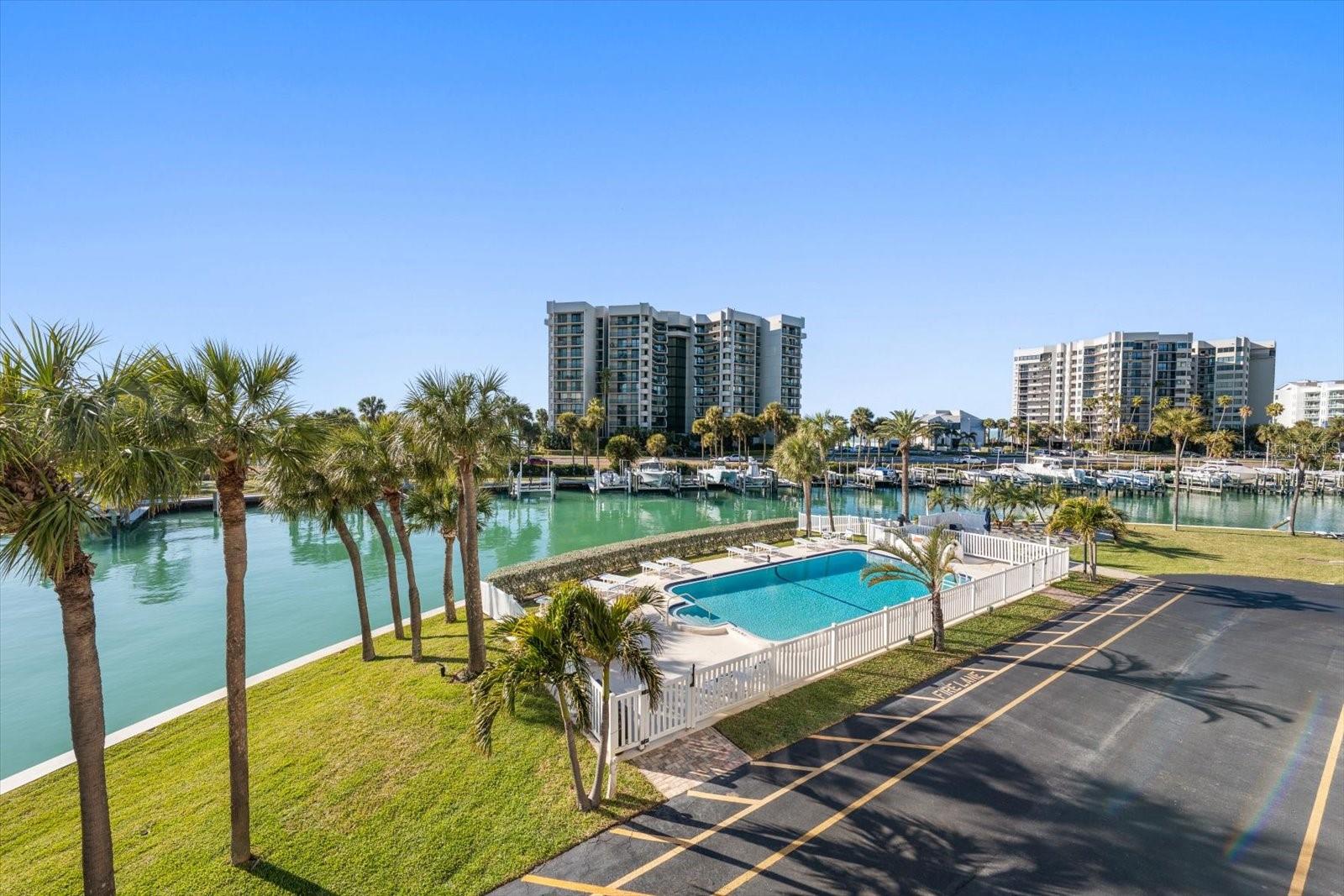 HARBORAGE CONDO BELLEAIR BEACH - Residential