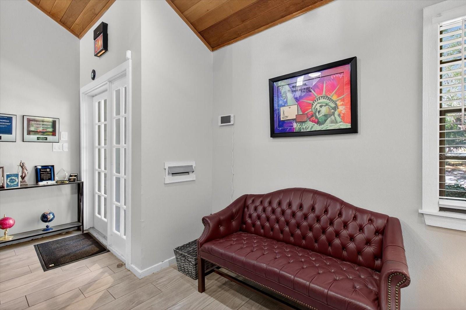 SUGAR CREEK MEDICAL & PROFESSIONAL CENTER - Commercial Sale