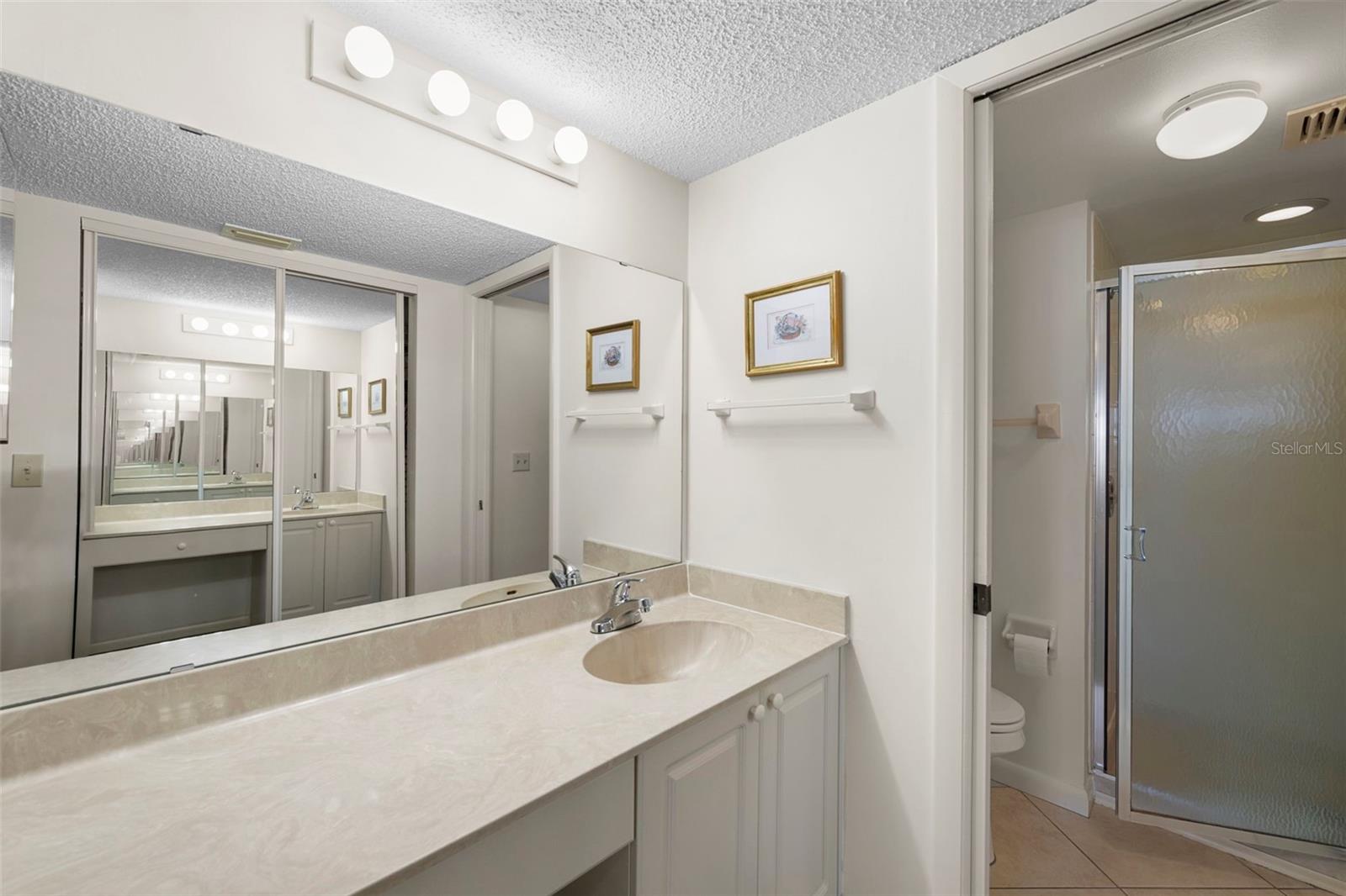 SHOREWALK BATH & TENNIS CLUB 10 - Residential