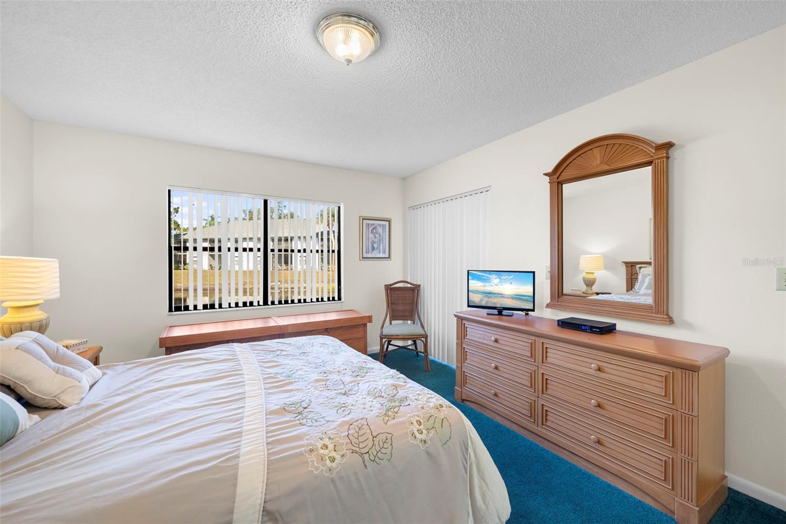 SHOREWALK BATH & TENNIS CLUB 10 - Residential