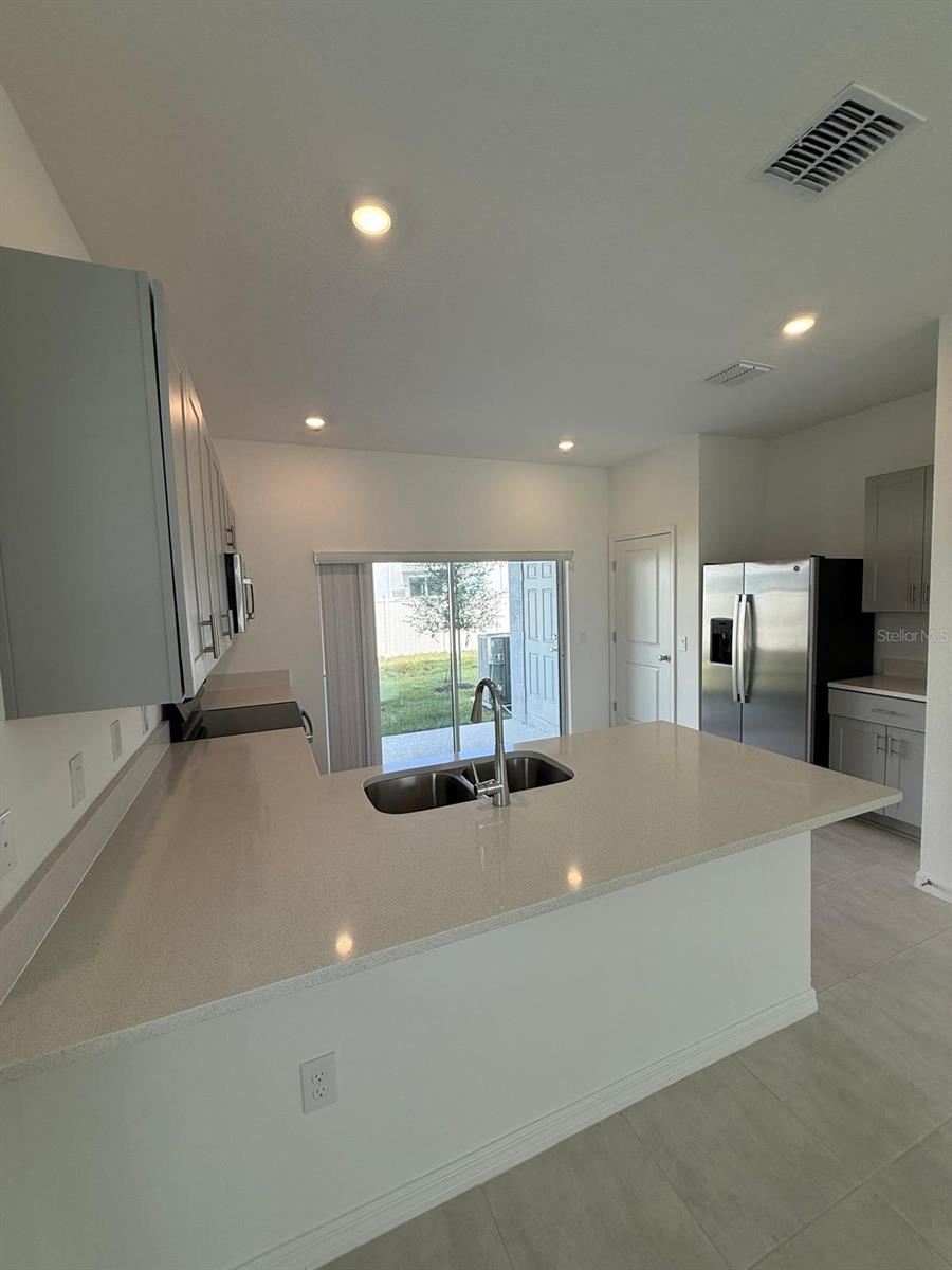 WESTVIEW PH 3 POD - Residential Lease