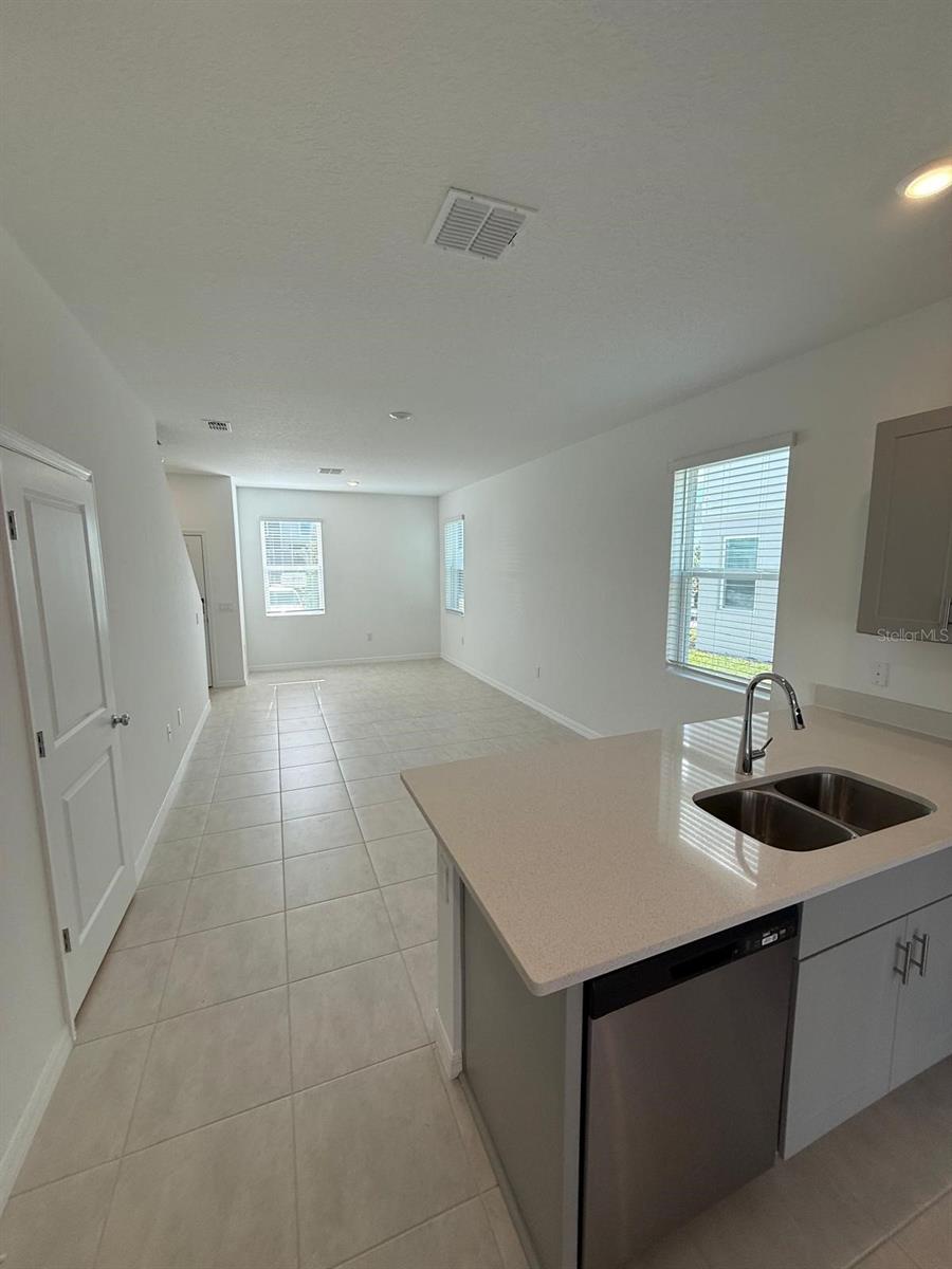 WESTVIEW PH 3 POD - Residential Lease