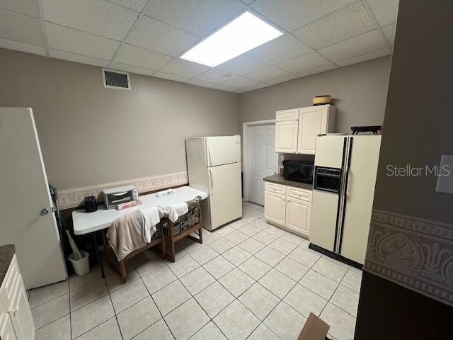 LARGO CENTRAL - Commercial Lease
