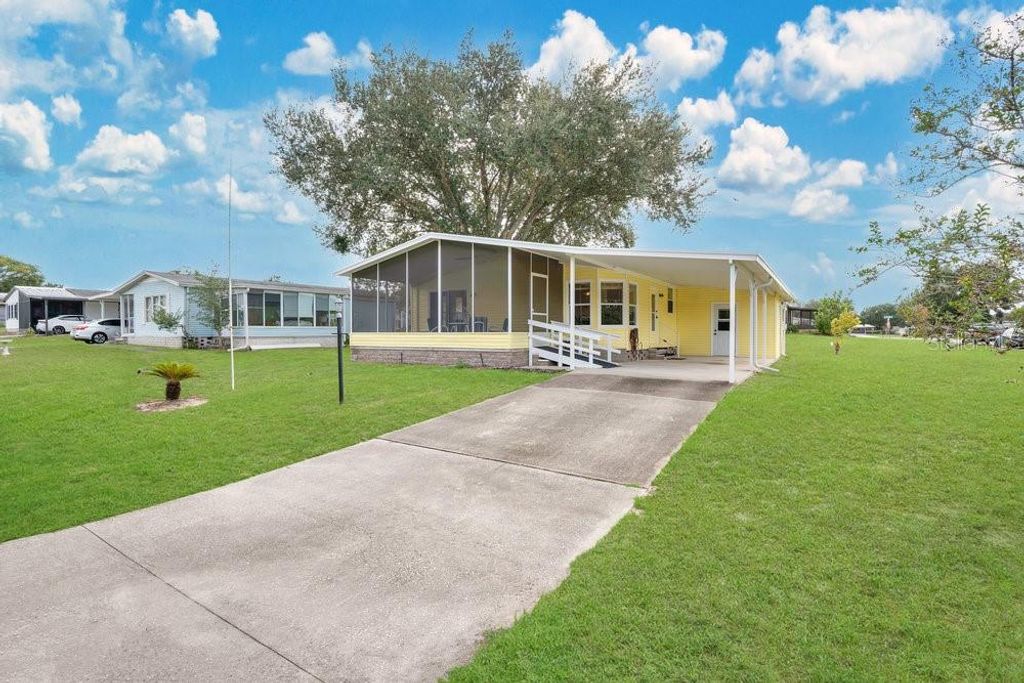 Photo of 152 Florence Boulevard, Debary, FL 32713 (MLS # O6350505)