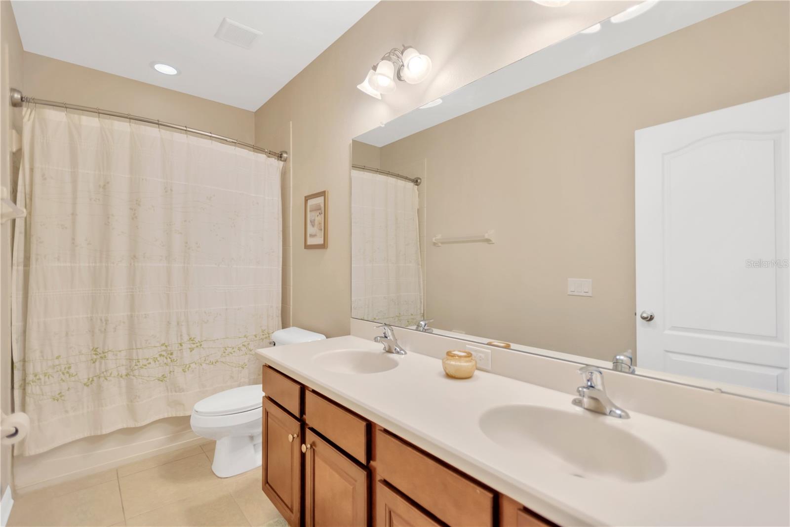 TRINITY EAST REPLAT - Residential
