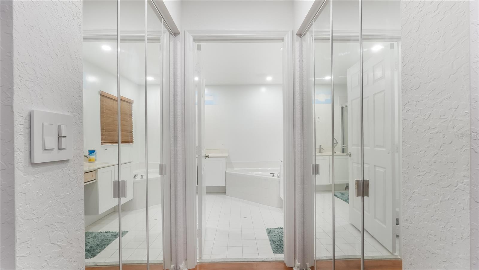 CRESTWOOD 03 UNIT 03 - Residential