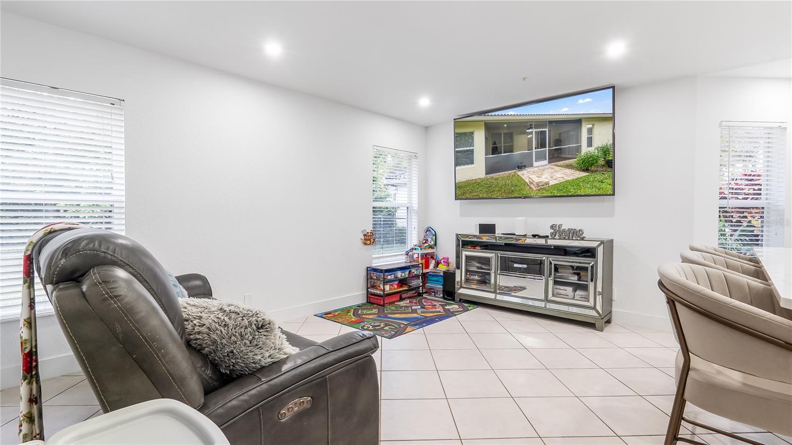 CRESTWOOD 03 UNIT 03 - Residential