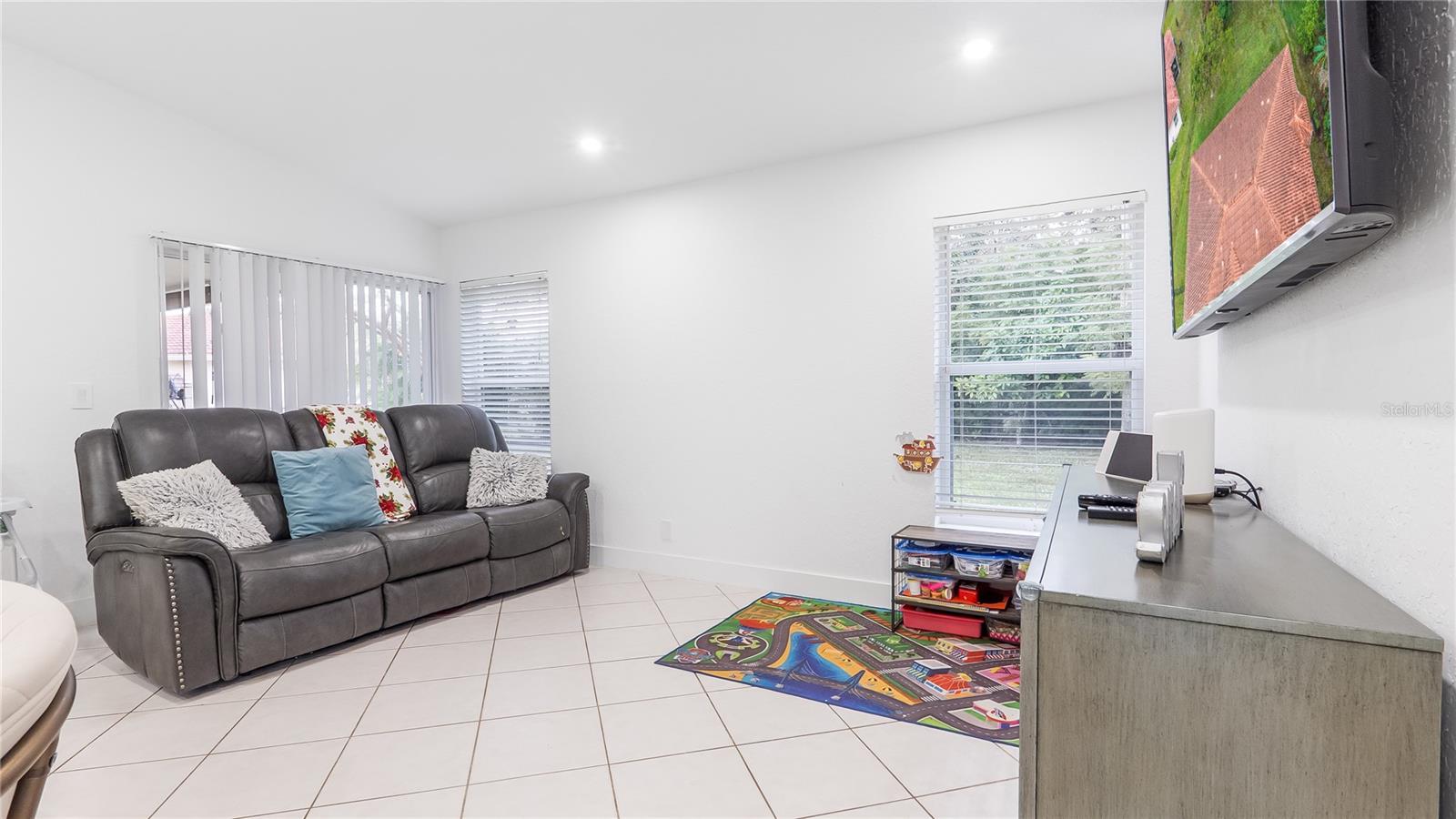 CRESTWOOD 03 UNIT 03 - Residential