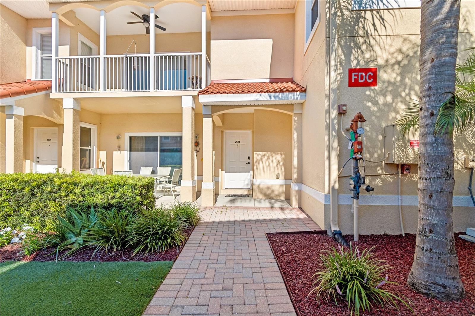 21041 SUNPOINT WAY 201