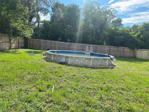 A home in DEBARY