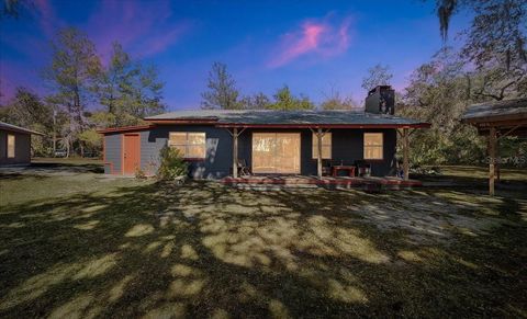 Photo of 15120 NE 240th Court, Salt Springs, FL 32134 (MLS # OM718876)