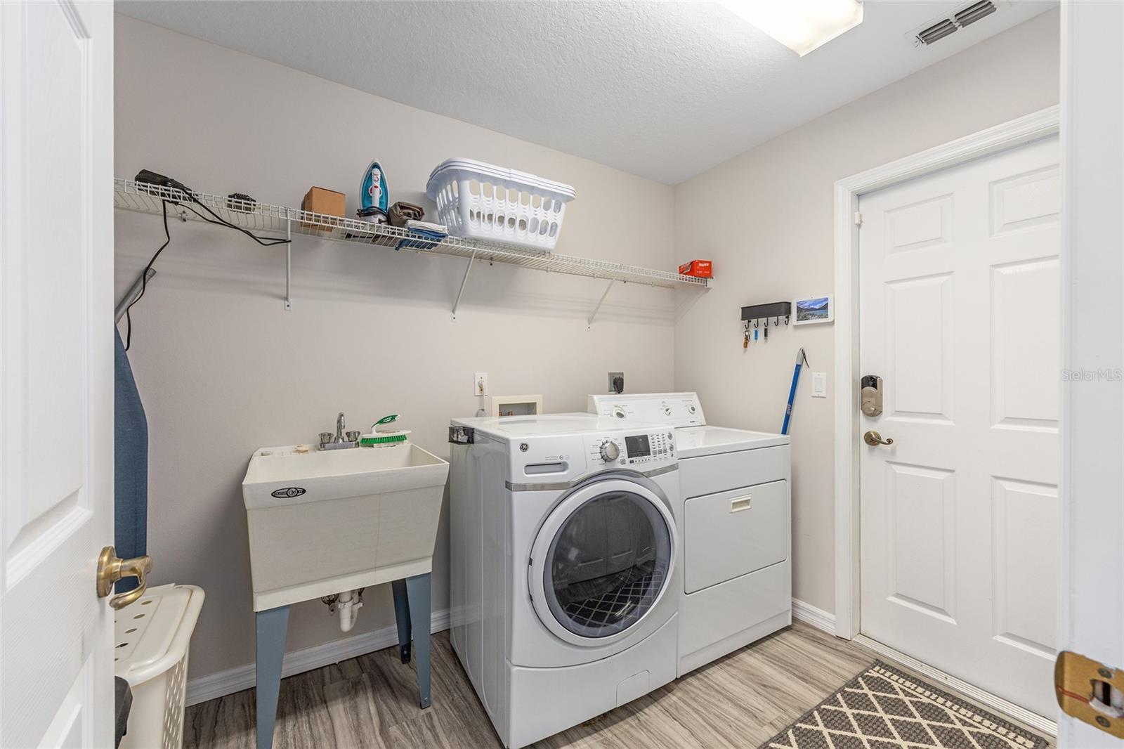 GOLDEN HILLS TURF & COUNTRY CLUB - Residential