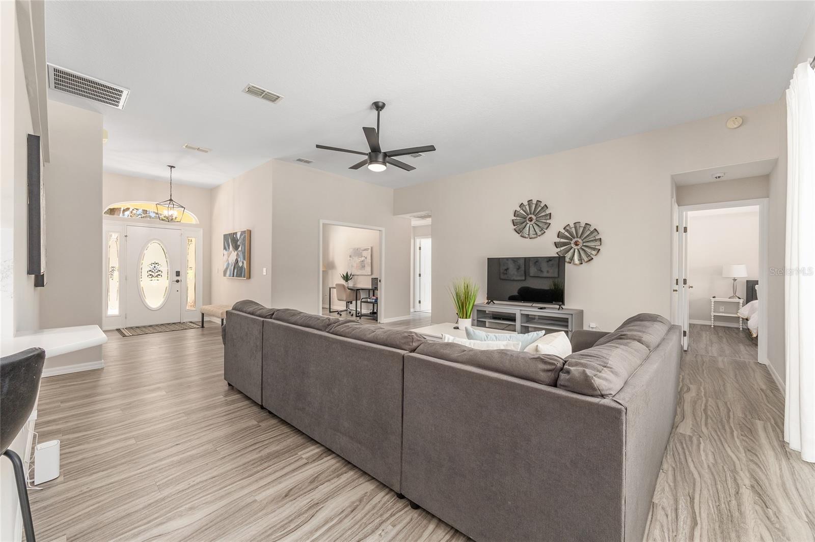 GOLDEN HILLS TURF & COUNTRY CLUB - Residential